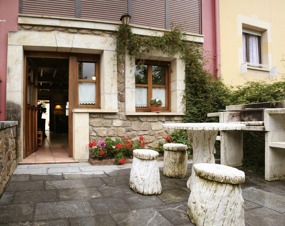 Casa Rural La Regoria カレニャ・デ・カブラレス エクステリア 写真