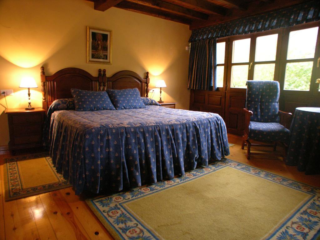 Casa Rural La Regoria カレニャ・デ・カブラレス エクステリア 写真