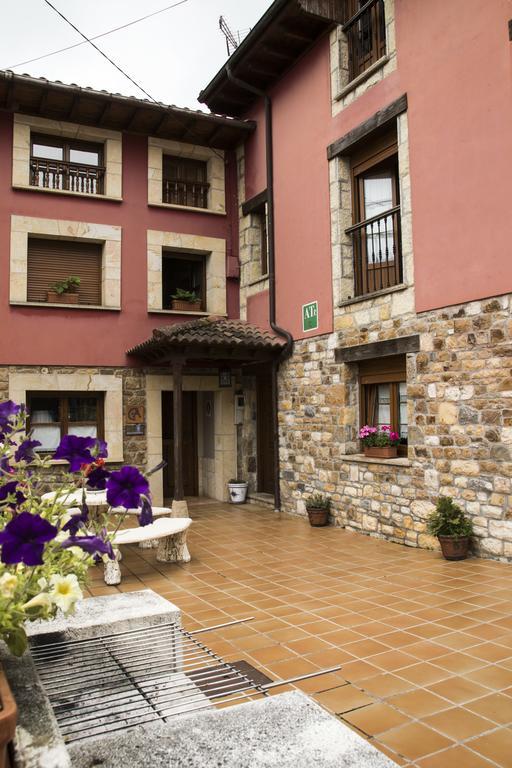 Casa Rural La Regoria カレニャ・デ・カブラレス エクステリア 写真