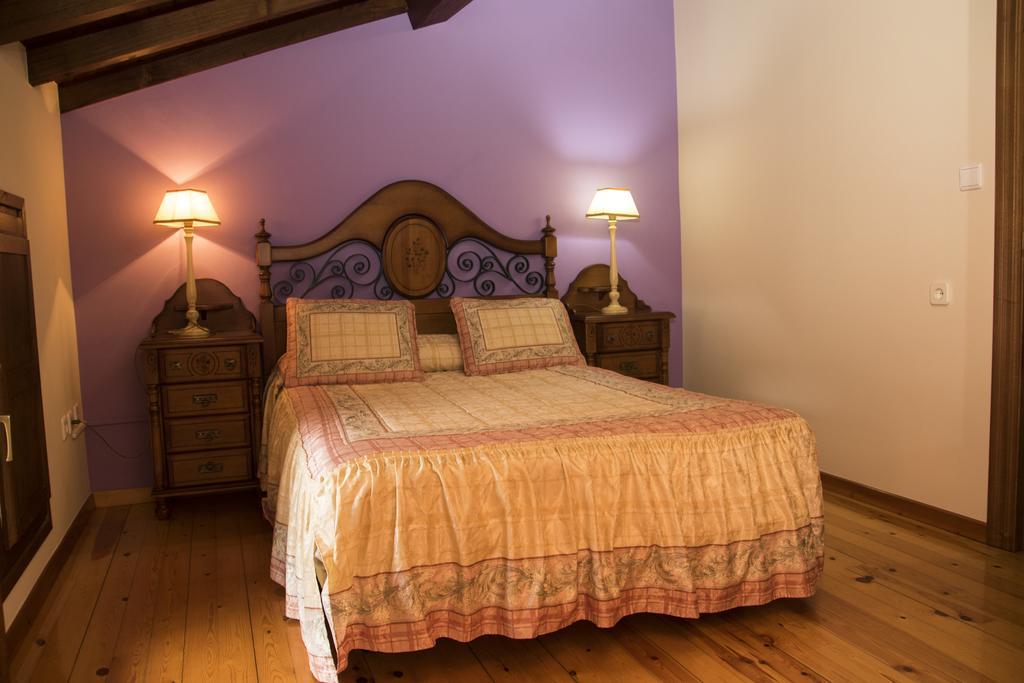 Casa Rural La Regoria カレニャ・デ・カブラレス エクステリア 写真